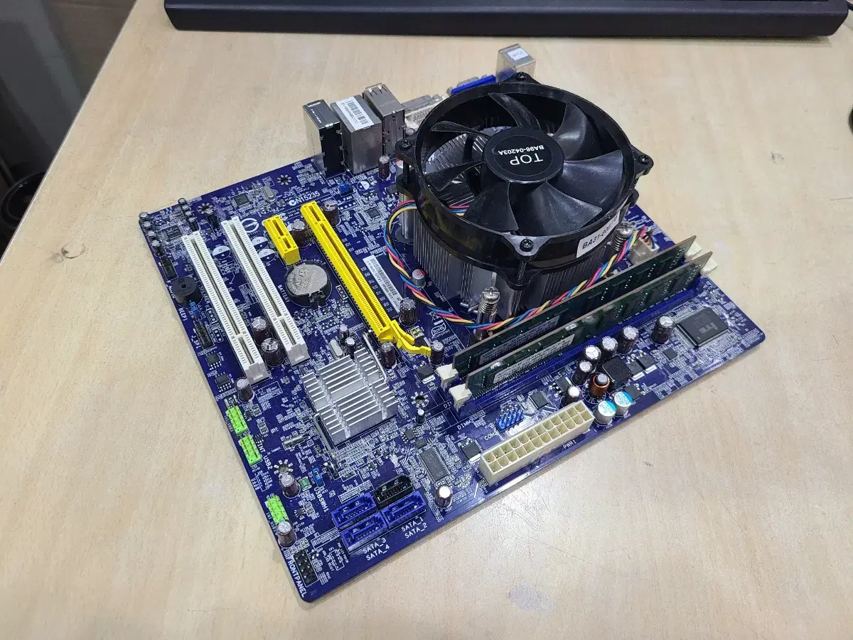 cpu i3 530 삼성메인보드 메모리2gx2