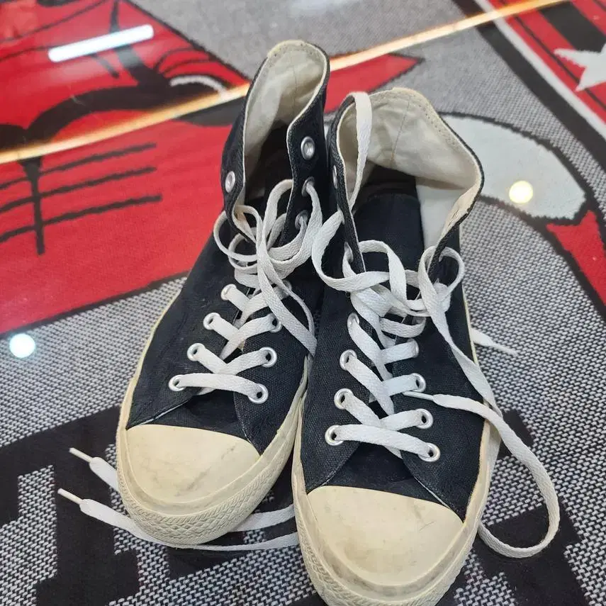 [CONVERSE] 남성 꼼데가르송 X 척테일러 하이 컨버스 265mm