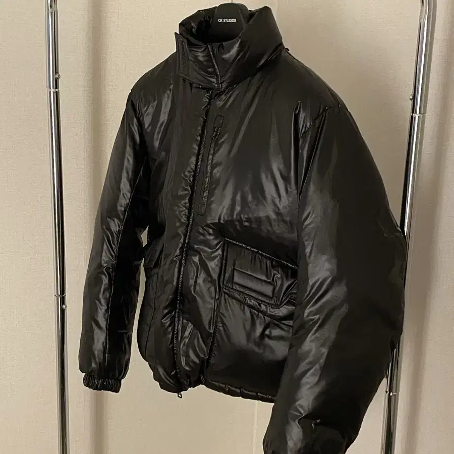 이얼즈어고 Black Short Puffer Jacket 푸퍼 패딩 S