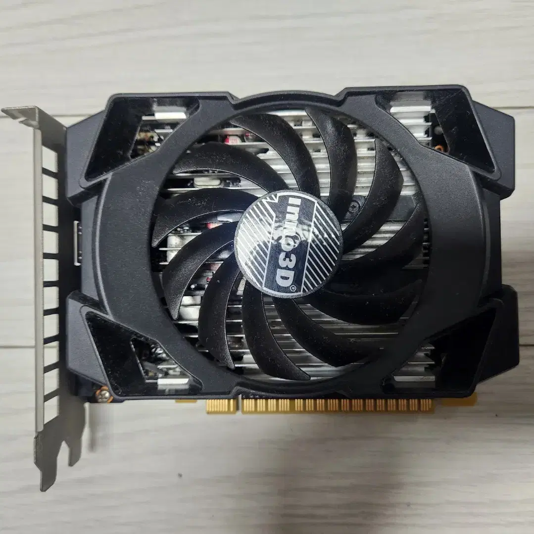 GTX1050 4GB 무전원