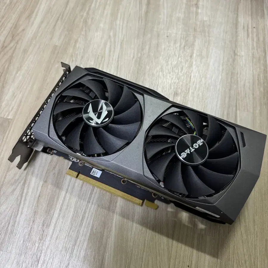 ZOTAC GAMING GeForce RTX 3060 Ti Twin Ed