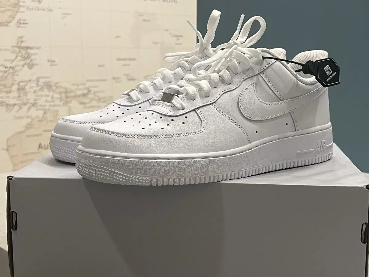 에어포스1 화이트(Nike Air Force 1 '07 Low White