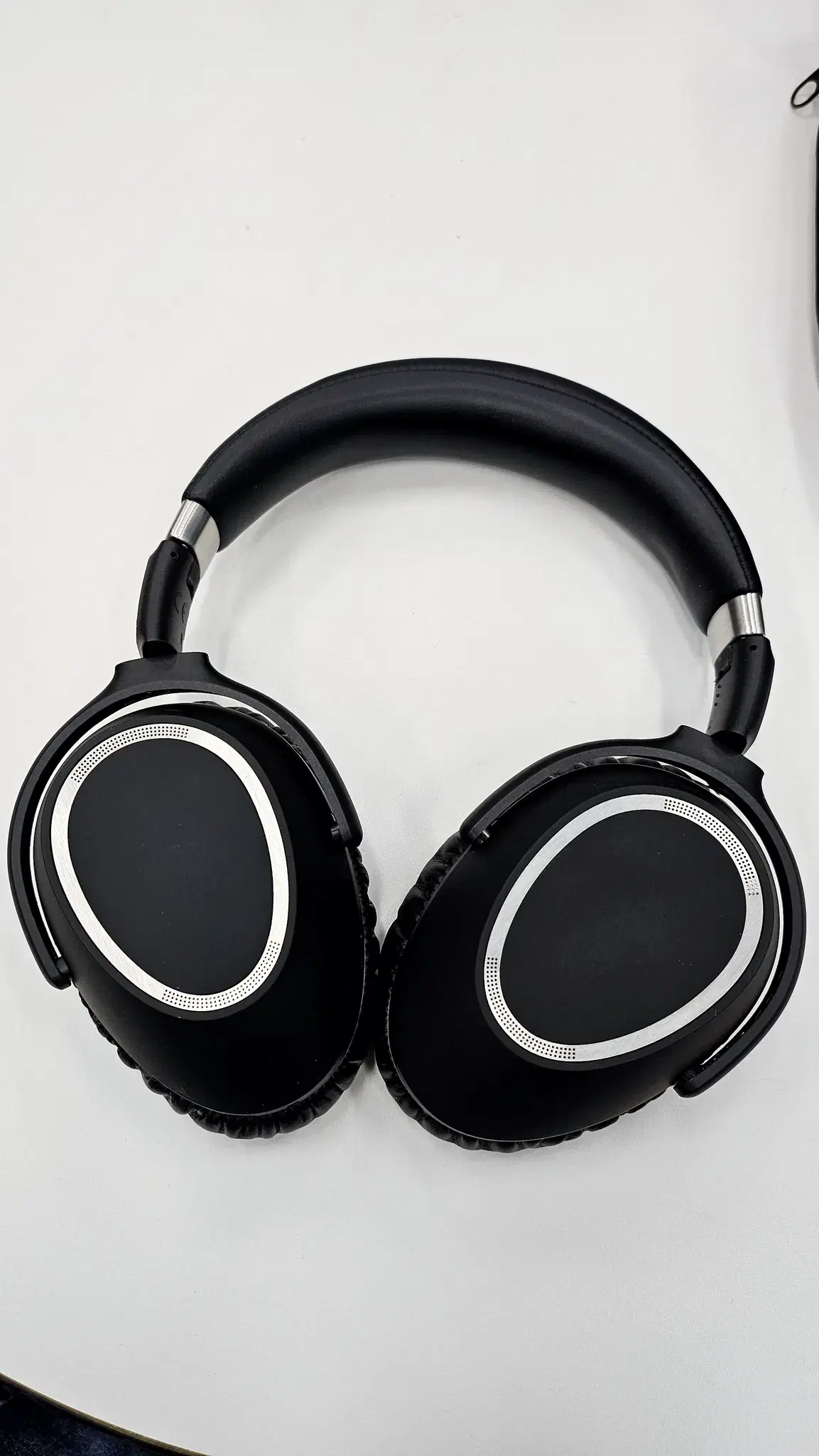 Sennheiser PXC550 Wireless Headphones