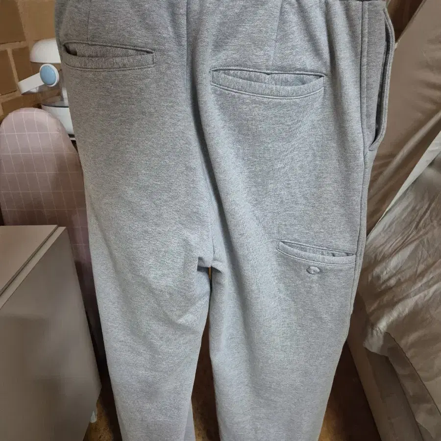 (46size)솔리드옴므 22ss 스웻팬츠