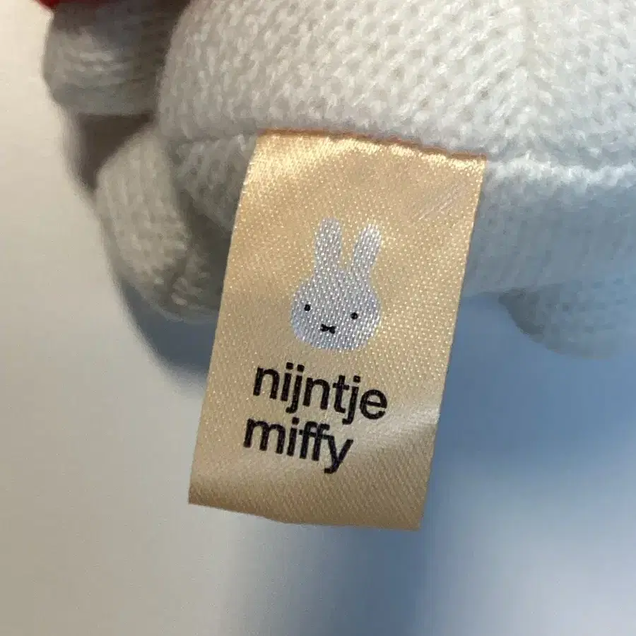 니트 망또 미피 화이트 인형 뜨개 목도리 키링 miffy