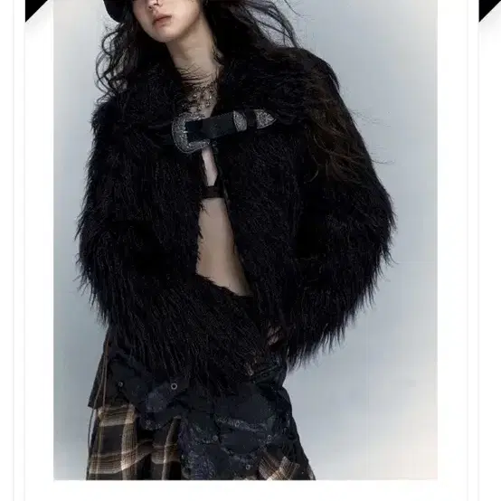 NOROMANCE Light Rock Black fur coat