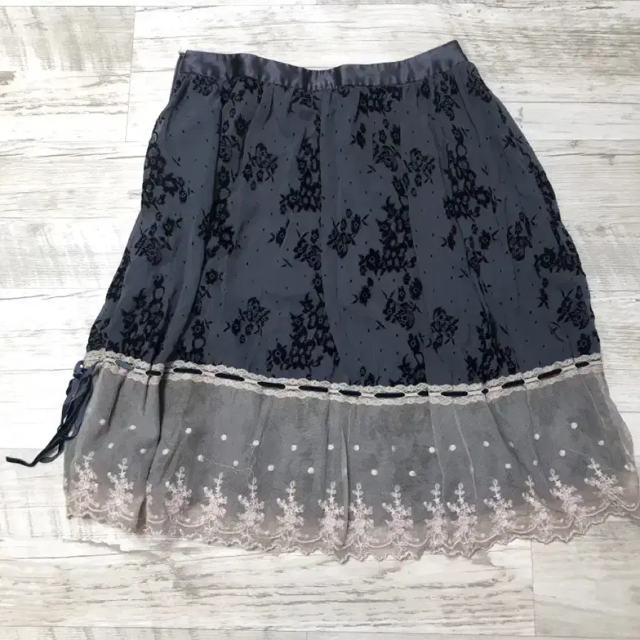 Vintage lace skirt 빈티지 스커트