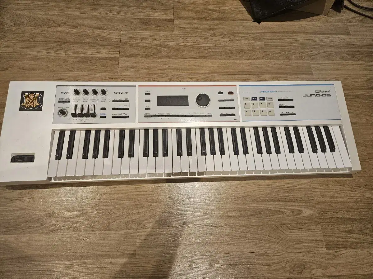 Roland Juno-DS 61건반 (White Edition)