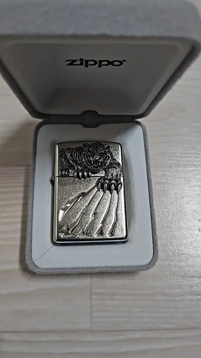 (새상품) 지포 Zippo KW A TIGER  CLAW NA 정품