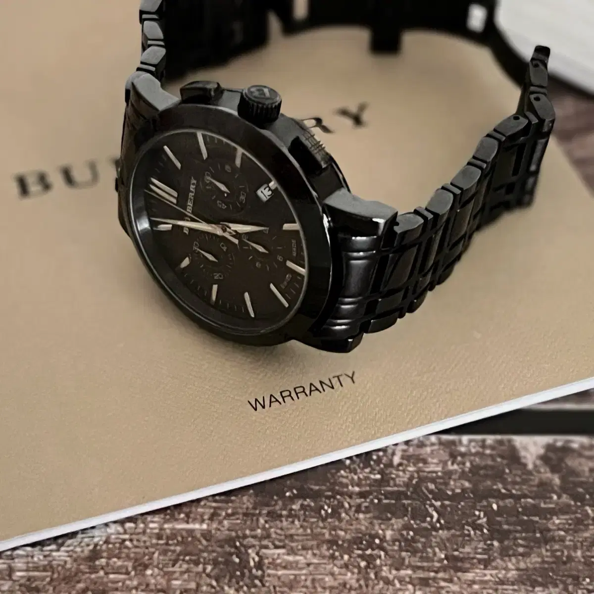 BURBERRY 버버리  헤리티지 블랙 크로노그래프 남성 시계