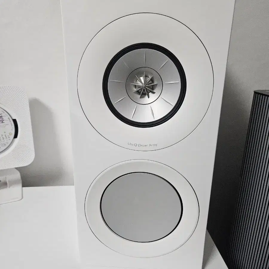 kef r3 메타아님