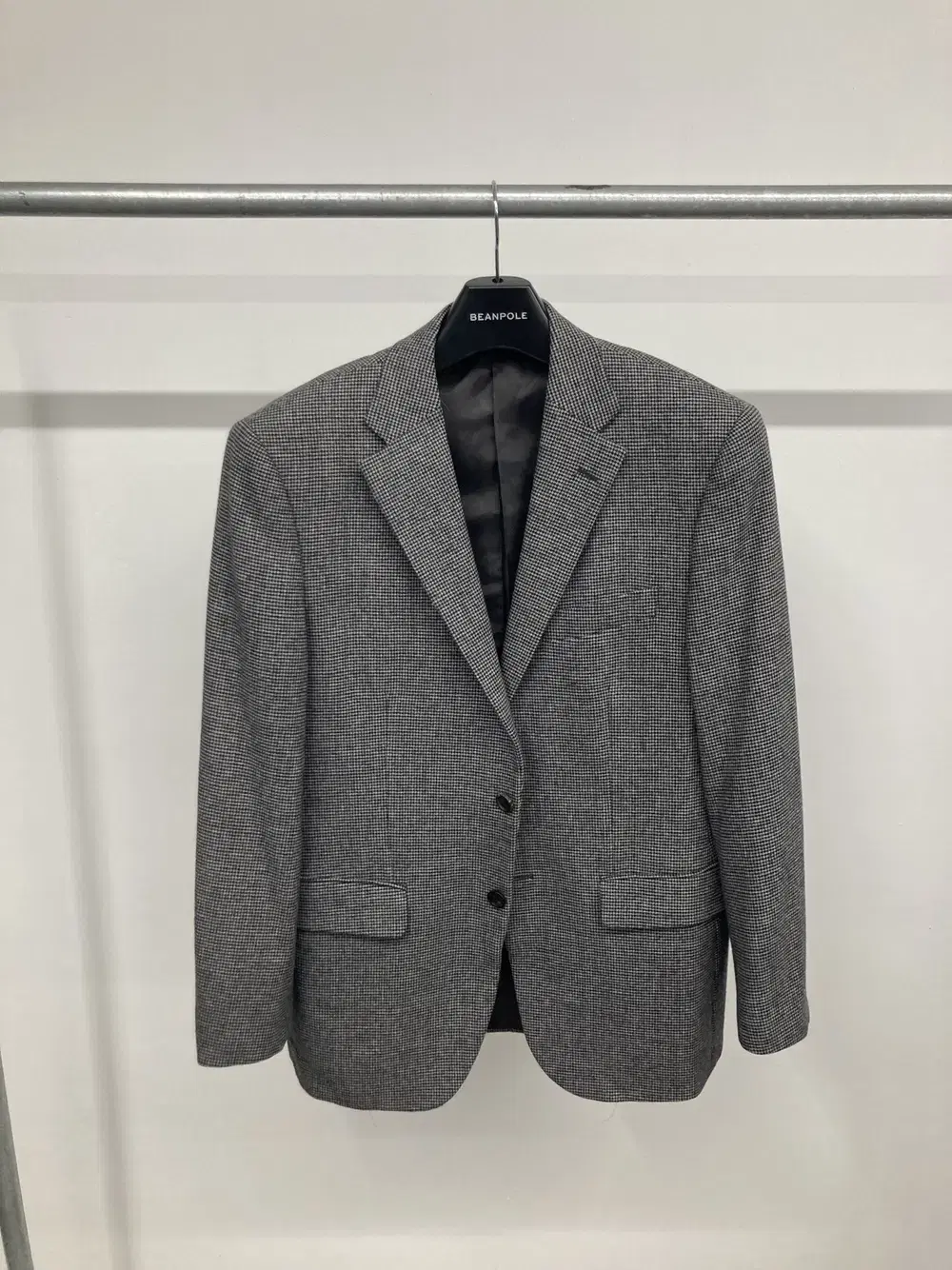 Logadis Houndstooth Check Wool and Cashmere Jacket