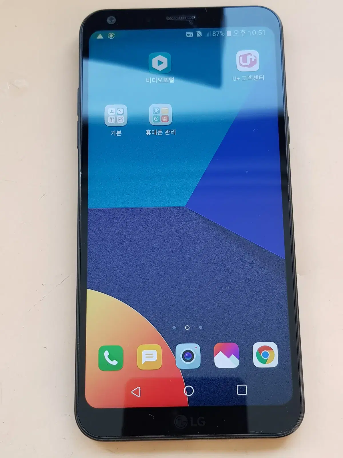 LG Q6 32G Black (X600) Clean for sale