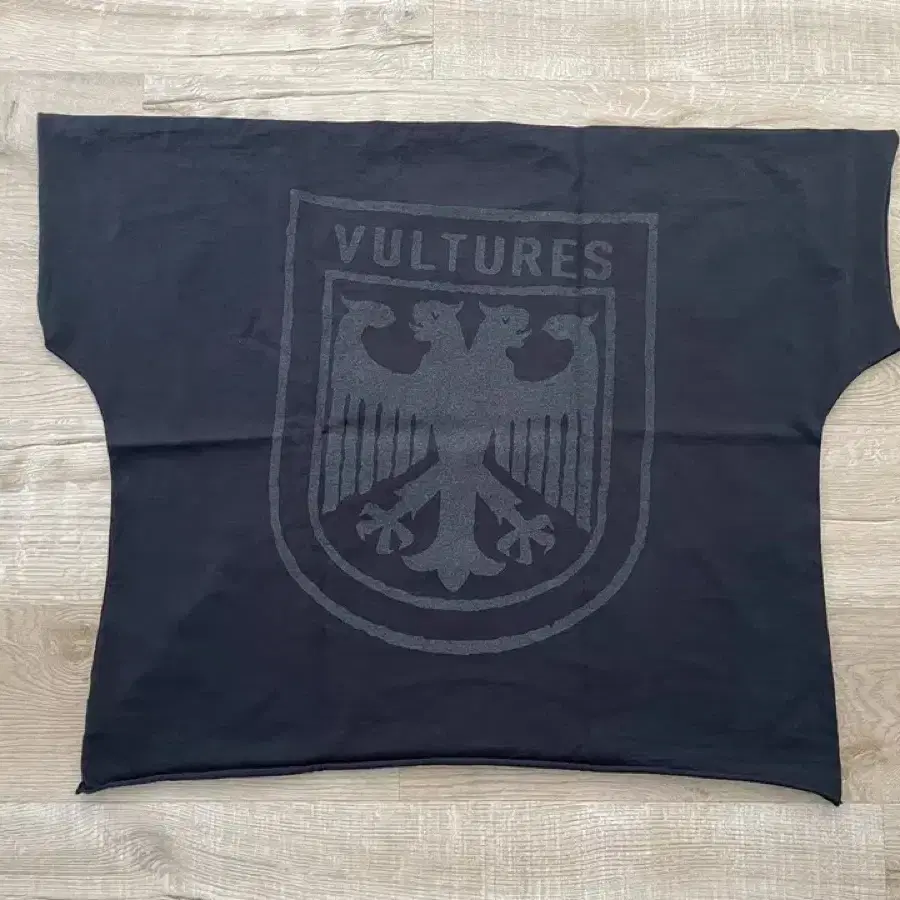 [3] Yeezy Vultures Box T-Shirt Black