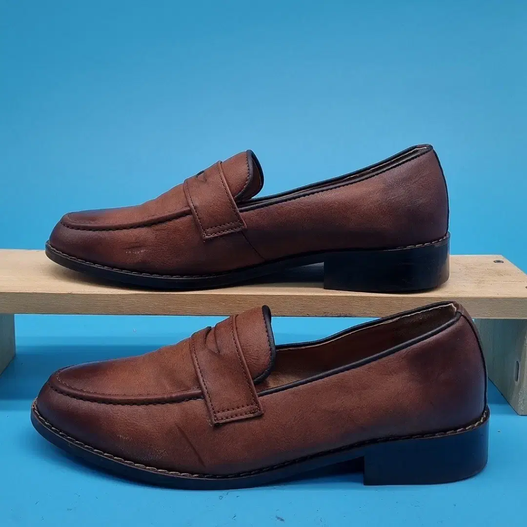 T-Story Men's Loafer 260