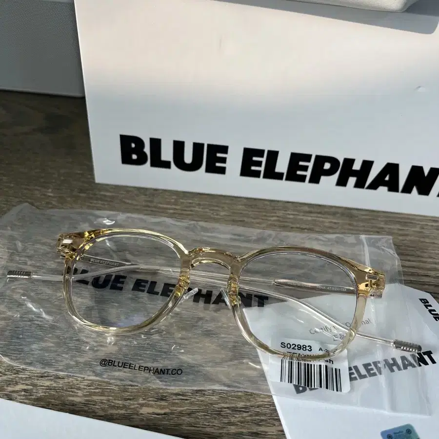 블루 엘리펀트 BLUE ELEPHANT  안경