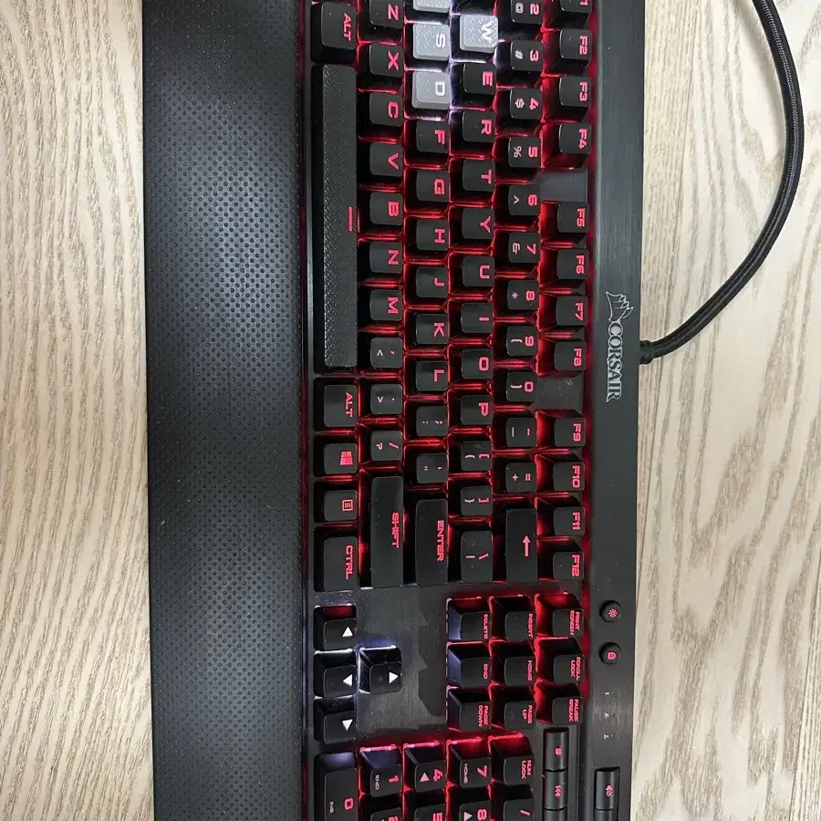 커세어 k70 lux rgb 키보드 팝니다