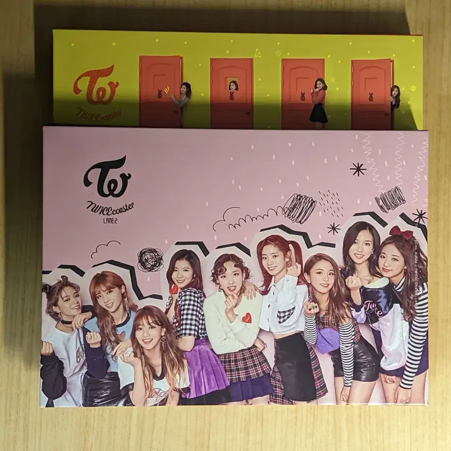 트와이스 굿즈(TWICE GOODS)