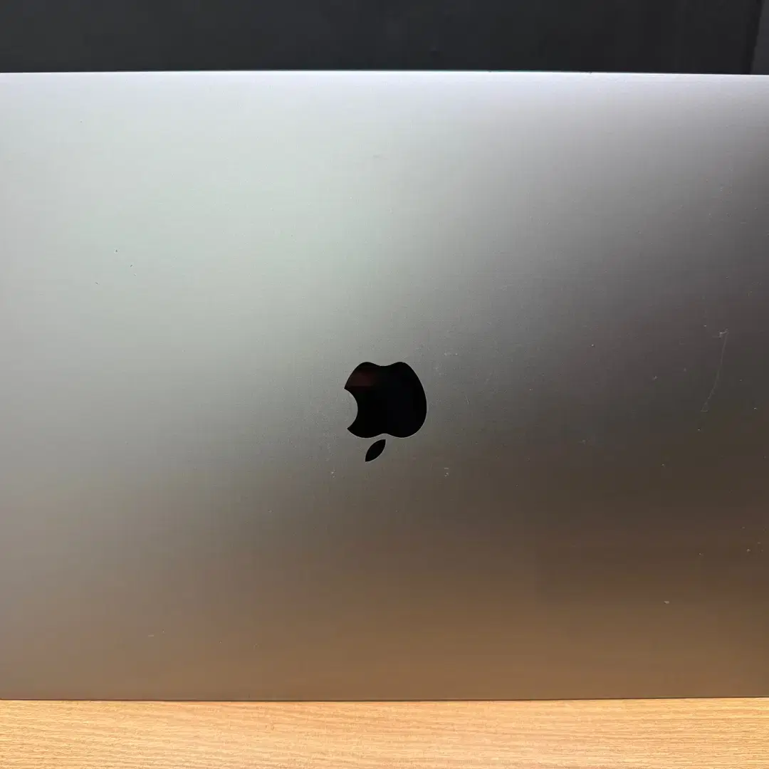 맥북 MacBook Pro 15(i7, 2018년) 1