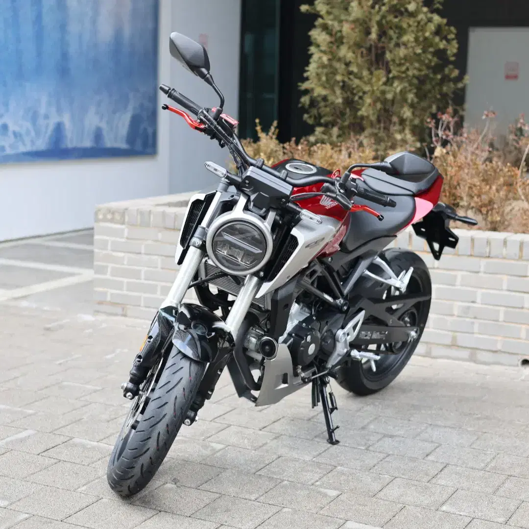 혼다 CB125R / 18년식 9,000KM 오토바이 메뉴얼 바이크