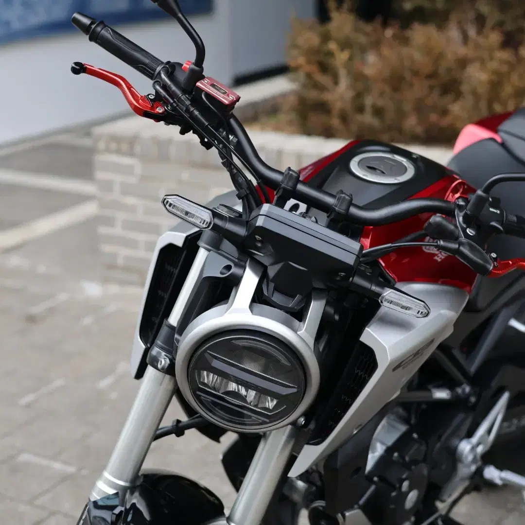 혼다 CB125R / 18년식 9,000KM 오토바이 메뉴얼 바이크