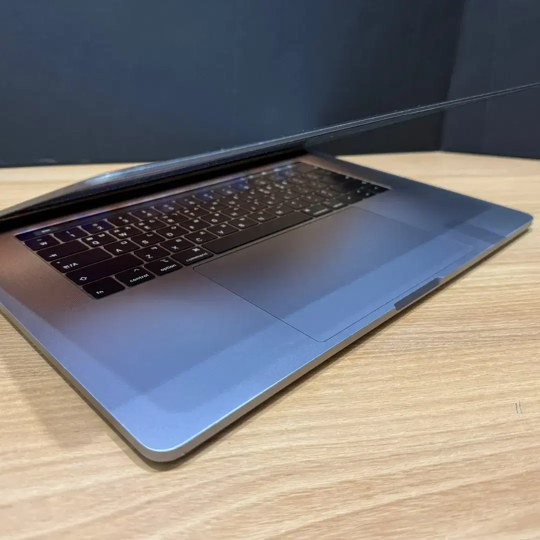 맥북 MacBook Pro 15(i7, 2018년) 2