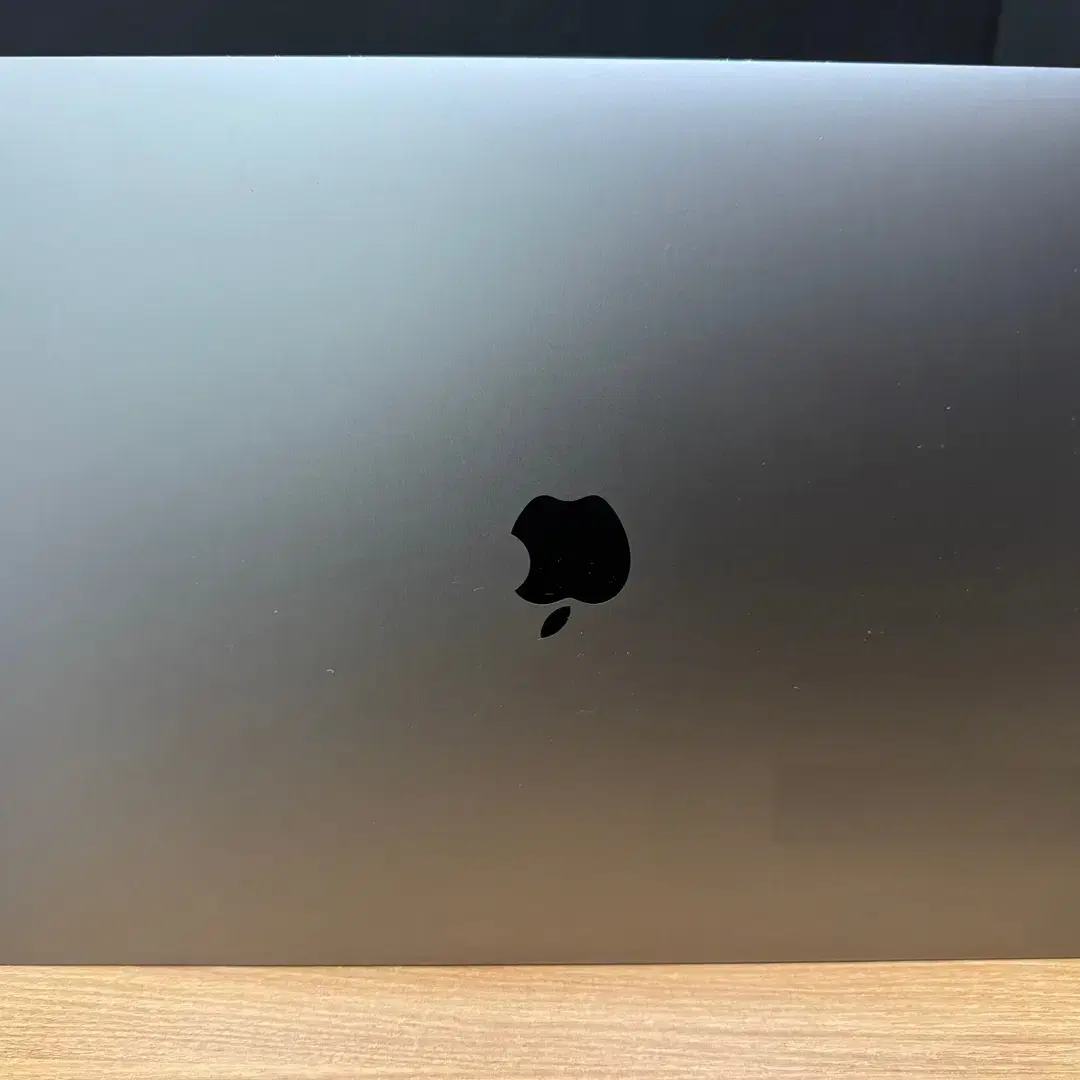 맥북 MacBook Pro 15(i7, 2018년) 2