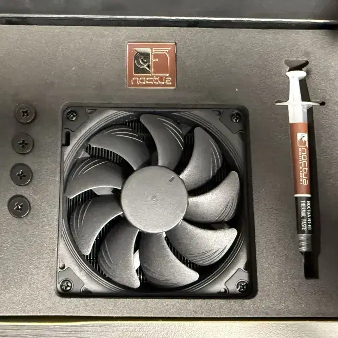 Noctua NH-L9i-17xx black SFF용 쿨러 판매합니다