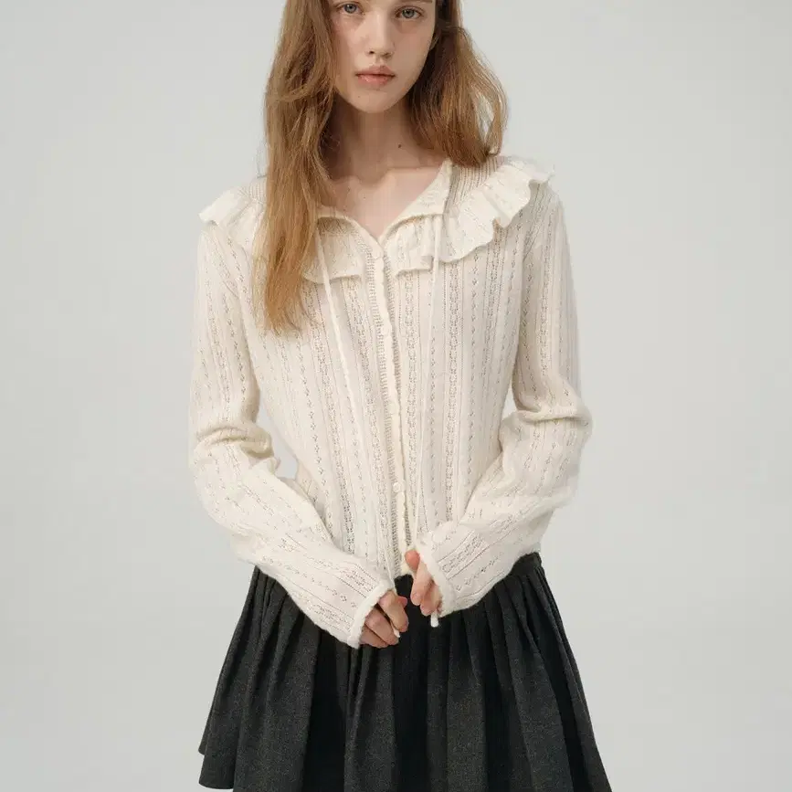 더바넷 Charcoal Karelian Pleats Mini Skirt