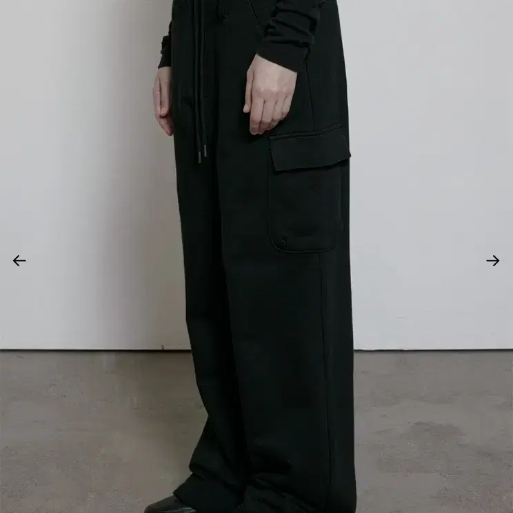 보헤미안서울 LOGO BAND WIDE PANTS, BLACK