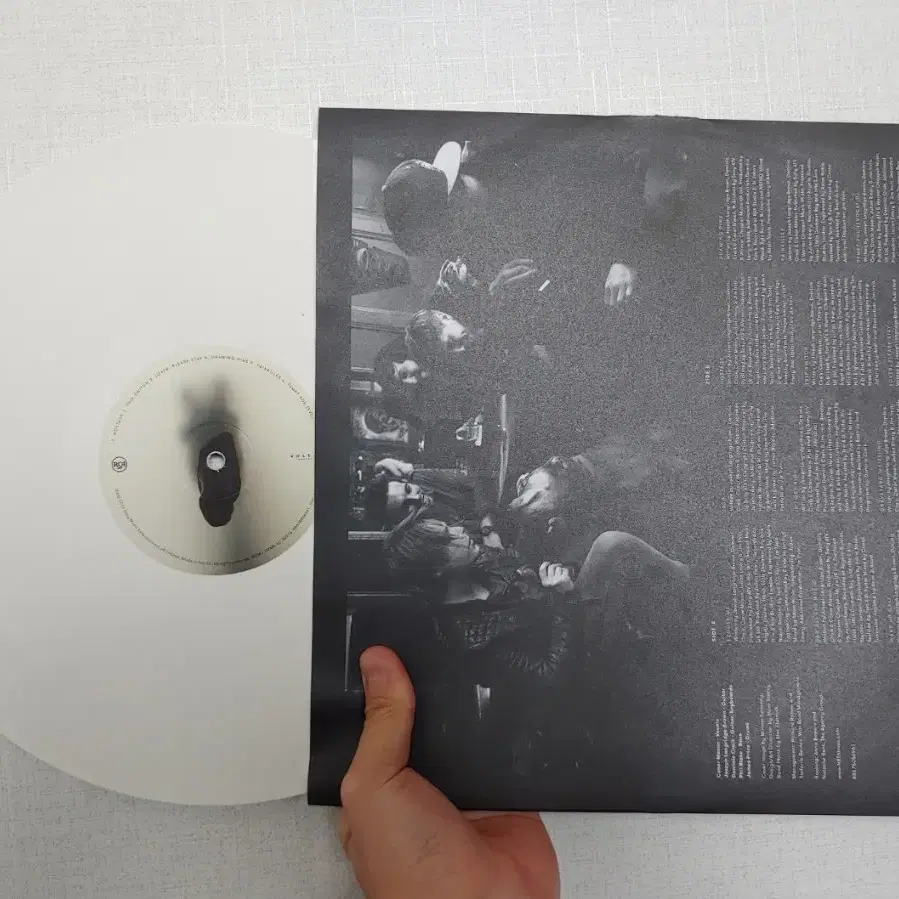 Nothing but thieves 1집LP