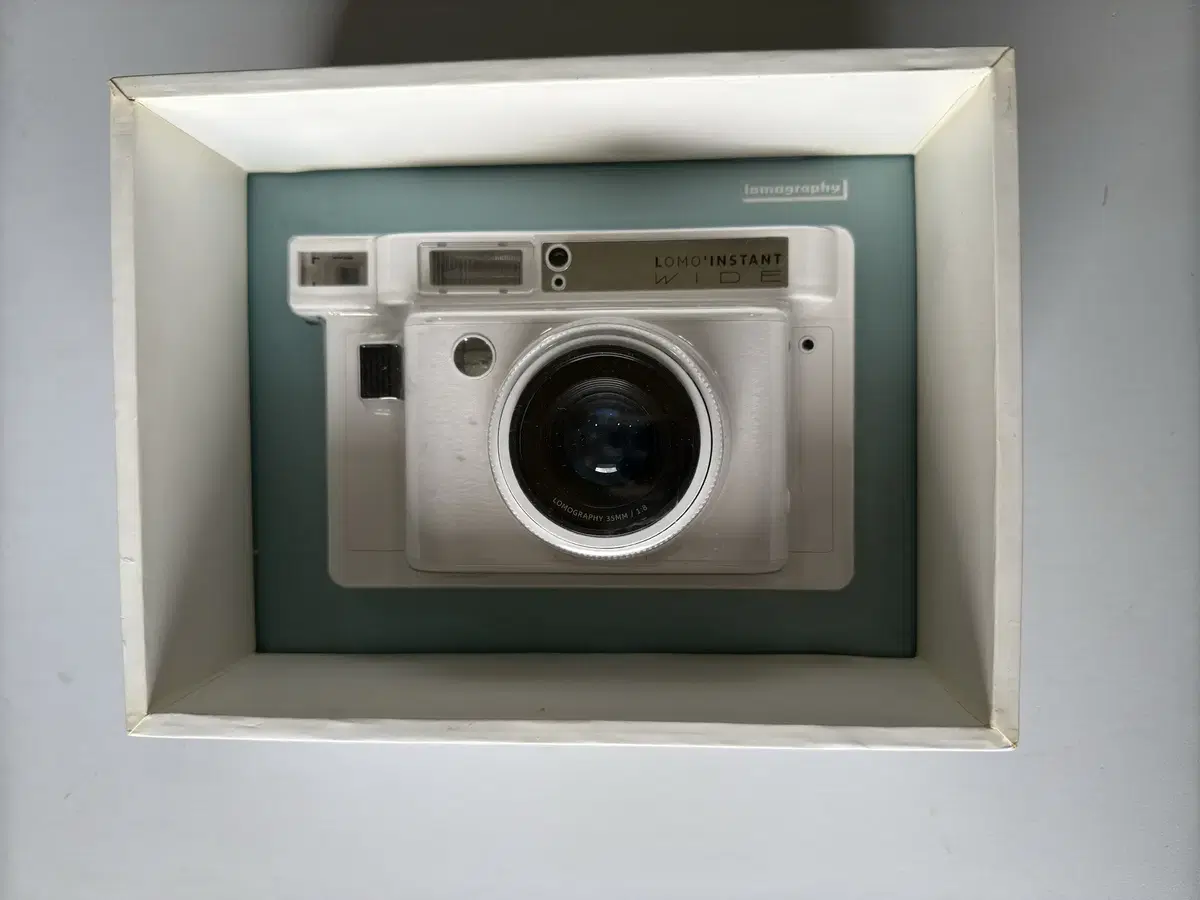 Lomo Instant Wide Camera White (인스턴트와이드)