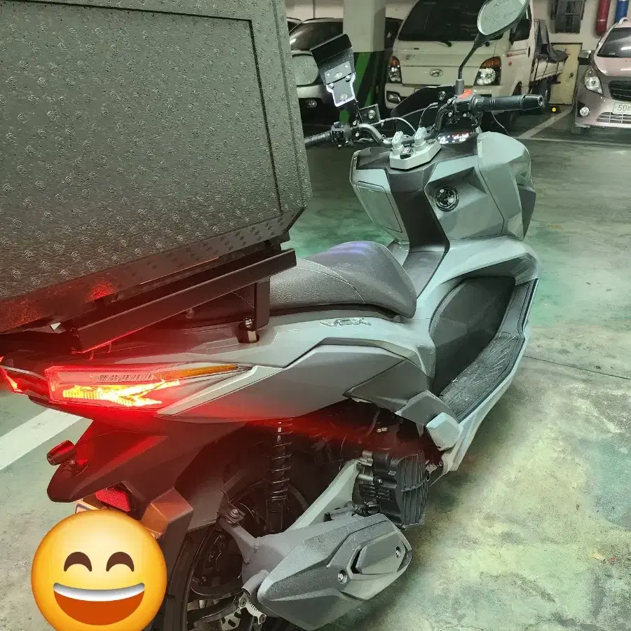 sym vsx125cc  500km탄거 사고 무 팝니다.