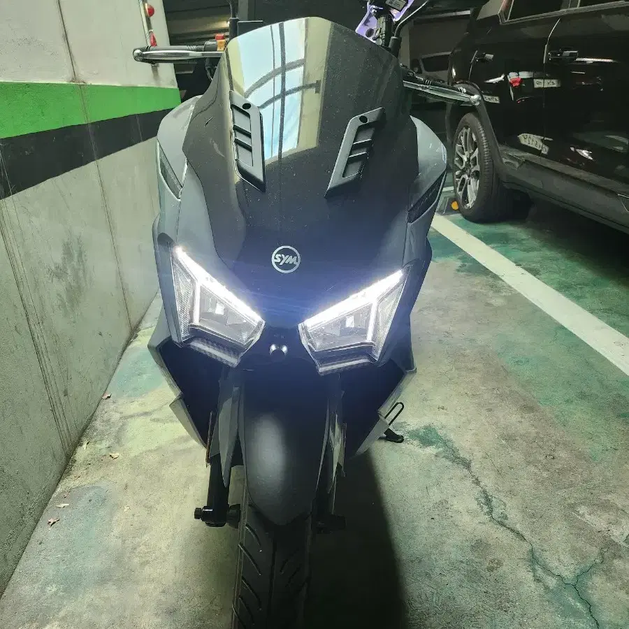 sym vsx125cc  500km탄거 사고 무 팝니다.