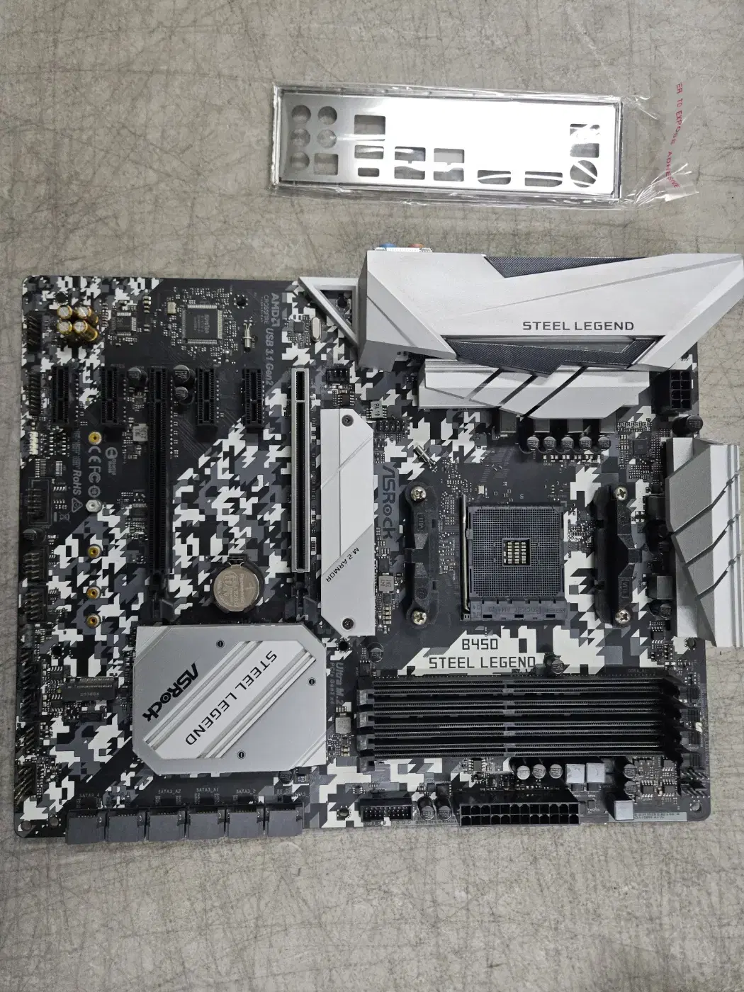 Sell my Asus B450 STEEL LEGEND Steel Legend motherboard.