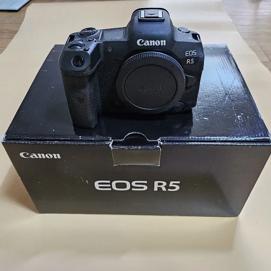 캐논 EOS R5 카메라 풀박