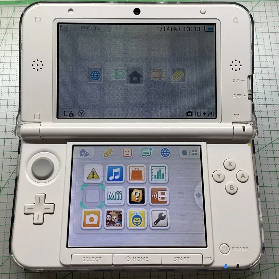 닌텐도 3ds xl 화이트 팝니다