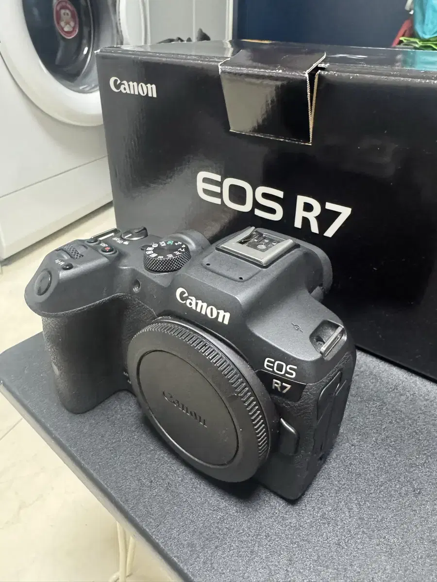 캐논 EOS R7