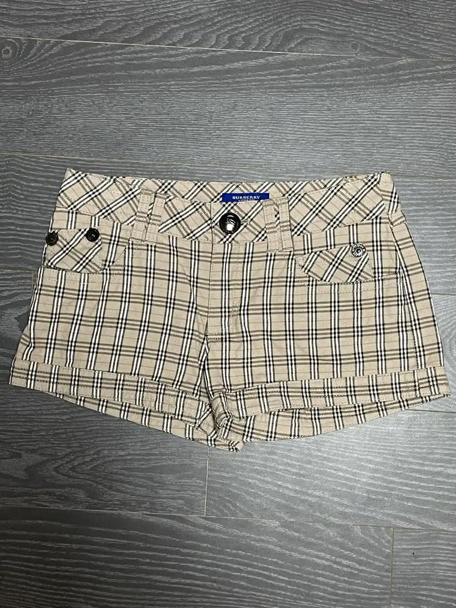 Burberry Blue Label Gypsy Kitsch Check Short Pants