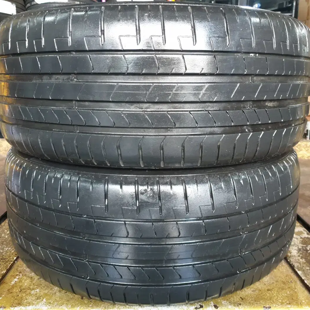 2454519 중고타이어 피렐리 피제로 PZ4 245/45R19 세트