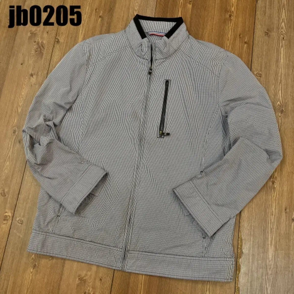 JDX zip-up jacket 100