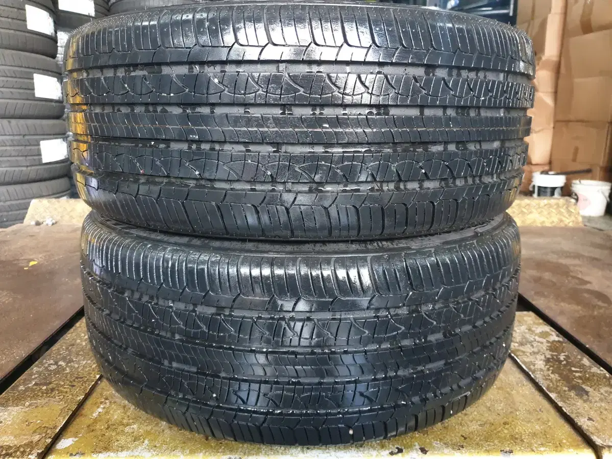 2254518 중고타이어 넥센타이어 엔프리즈AH8 225/45R18 세트