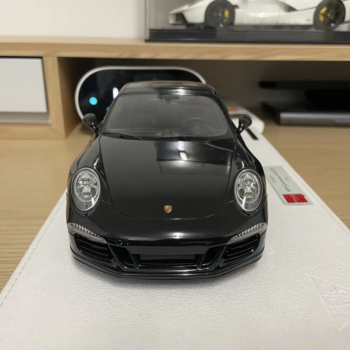 1:18 메이크업 포르쉐 카레라 911 4 gts 팝니다.