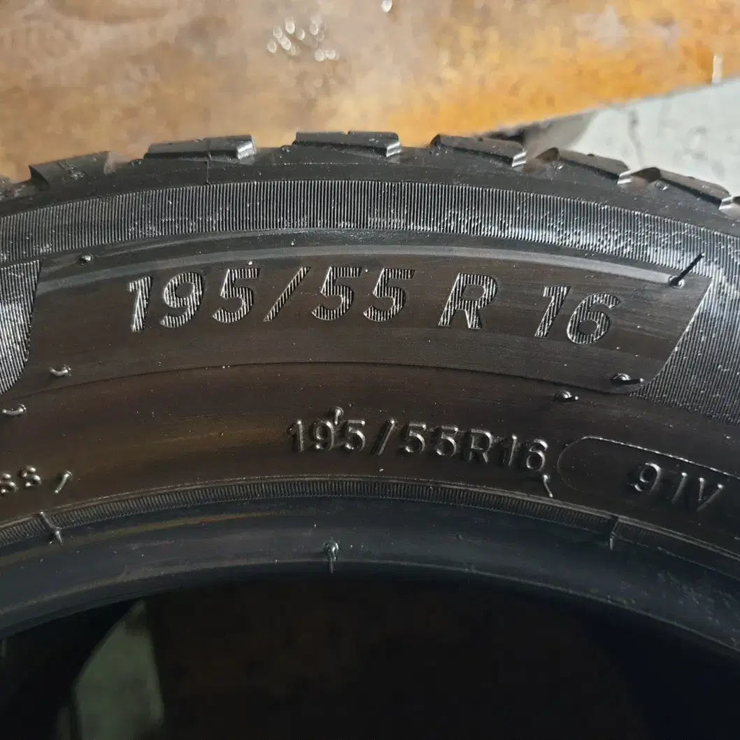 1955516 중고타이어 미쉐린 크로스클라이밋2 195/55R16 세트