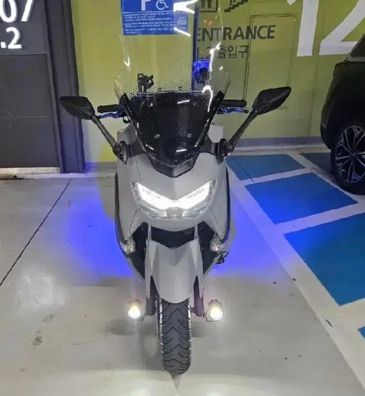 2021년 NMAX125 아이언그레이 판매합니다.