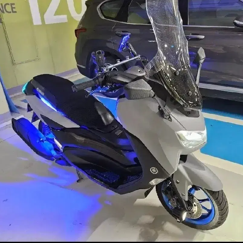 2021년 NMAX125 아이언그레이 판매합니다.