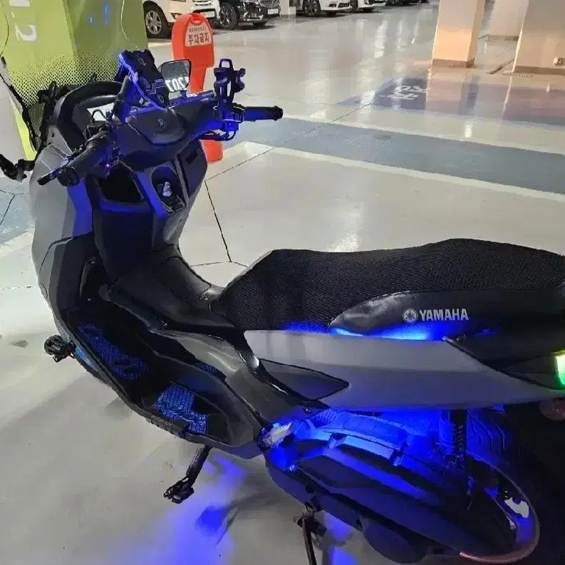 2021년 NMAX125 아이언그레이 판매합니다.