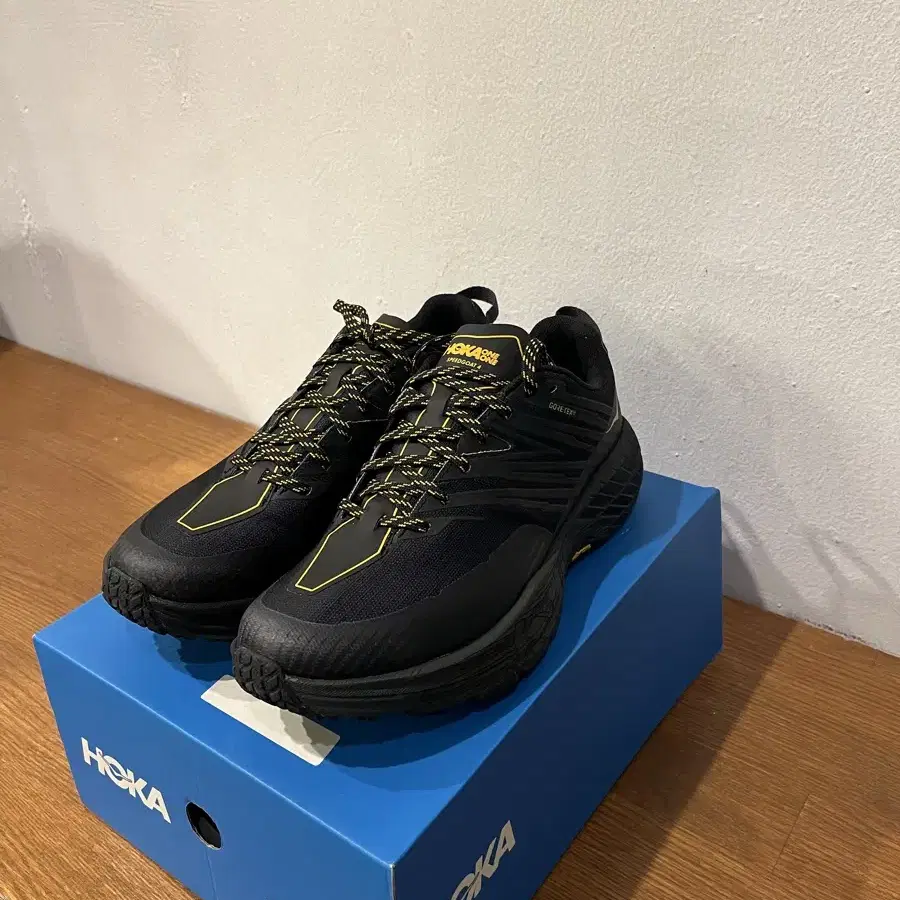 호카 스피드고트4 고어텍스 275 (hoka speedgoat 4 gtx