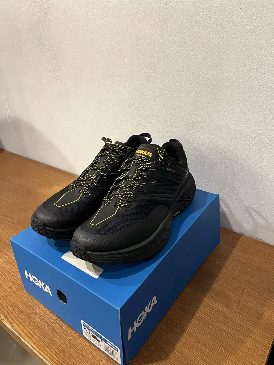 호카 스피드고트4 고어텍스 275 (hoka speedgoat 4 gtx