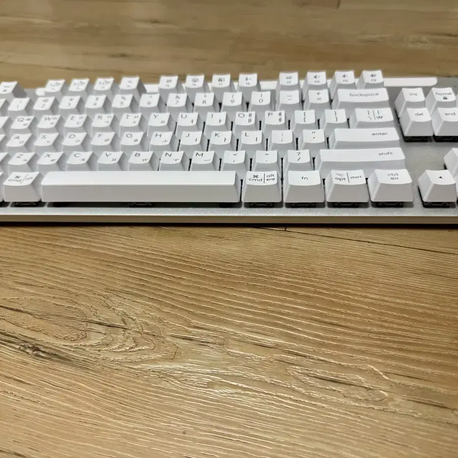 로지텍 SIGNATURE K855 무선 키보드